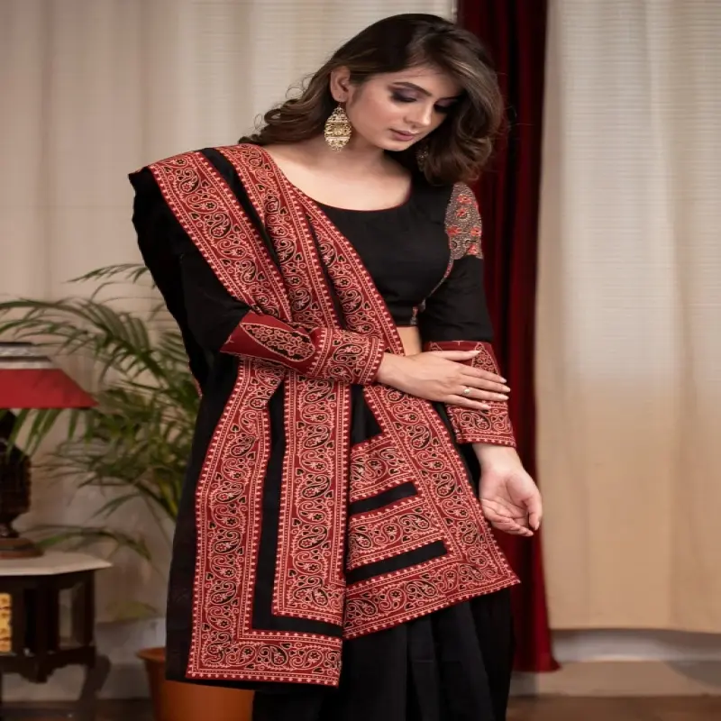 Black Alpona Art Saree